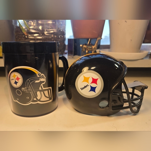 Pittsburgh Steelers Mug and Football Helmet ScotchTape Dispenser - Picture 1 of 8